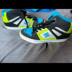 Blue/green DC boys shoes